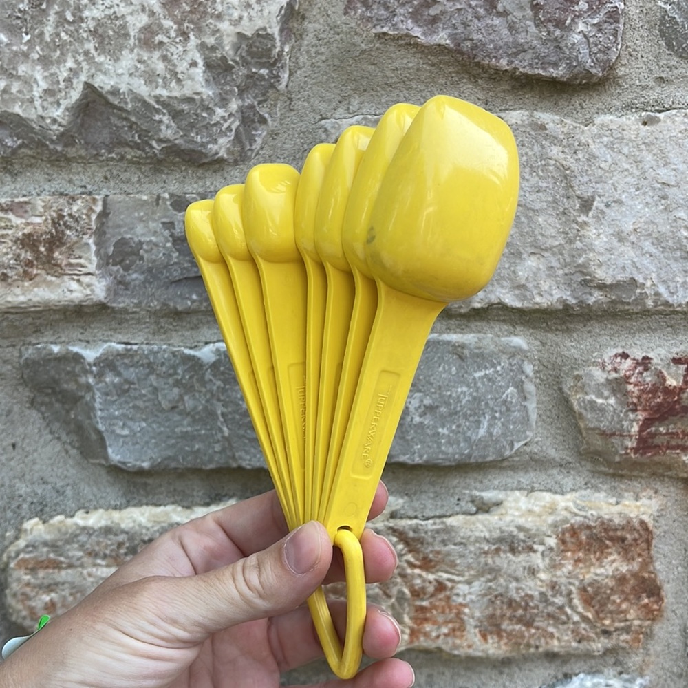 Tupperware measuring spoons - Picture 2 of 3